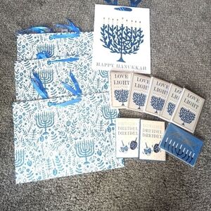NWT Hanukkah Gifting Set 13 Pieces